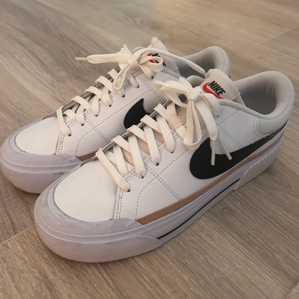 Nike Platforms